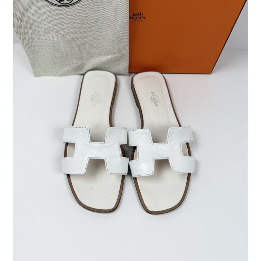 Size 6.5 - Hermes Oran White Leather Sandals - Picture 3 of 11